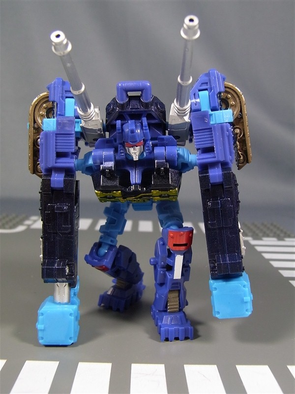 Transformers United UN20 Frenzy and Rumble Image Gallery